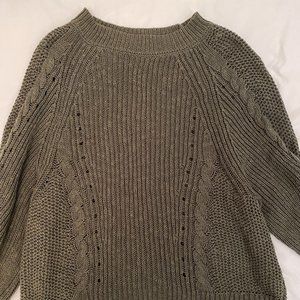 Size Medium American Eagle Hunter Green Sweater